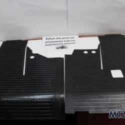 Коврик пола кабины МТЗ УК (к-т 2 шт. лев/прав) (пр-во Украина) 80-6702332/80-6702333 Коврик пола кабины МТЗ УК (к-т 2 шт. лев/прав) (пр-во Украина) 80-6702332/80-6702333