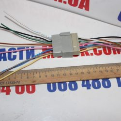 Соединение 8-контактное универсальное (22008) Соединение 8-контактное универсальное (22008)