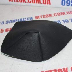 Обшивка кожуха МТЗ 80-6700370-Б (накладки рычага реверса) Обшивка кожуха МТЗ 80-6700370-Б (накладки рычага реверса)