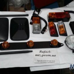 Зеркало боковое МТЗ УК 300х180 (металл) (пр-во Беларусь) Зеркало боковое МТЗ УК 300х180 (металл) (пр-во Беларусь)