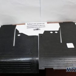 Коврик пола кабины МТЗ УК (к-т 2 шт. лев/прав) (пр-во Украина) 80-6702332/80-6702333 Коврик пола кабины МТЗ УК (к-т 2 шт. лев/прав) (пр-во Украина) 80-6702332/80-6702333