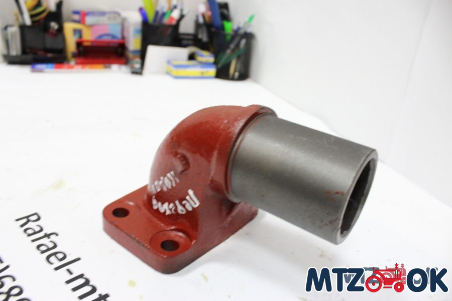 Переходник коллектора выпускного Д 240,243 <ДК>240-1008021-Б1 Переходник коллектора выпускного Д 240,243 <ДК>240-1008021-Б1