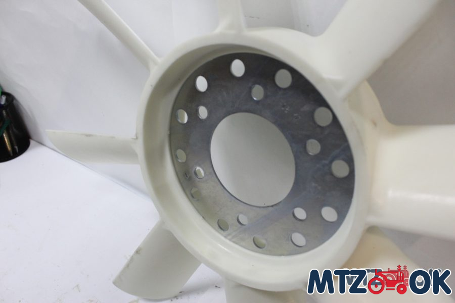 Вентилятор системы охлаждения Д 240.243.245 пластиковый 8 лопаст. (пр-во Радиоволна)245-1308010-А Вентилятор системы охлаждения Д 240.243.245 пластиковый 8 лопаст. (пр-во Радиоволна)245-1308010-А