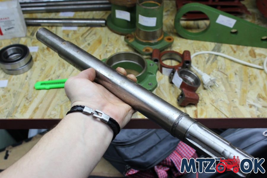 Вал косилки шлицевой Вал косилки шлицевой