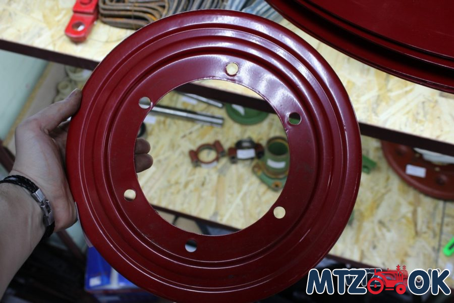 Пыльник ведра косилки Пыльник ведра косилки