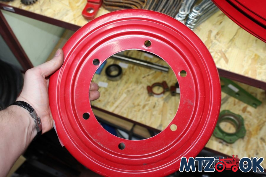 Пыльник ведра косилки Пыльник ведра косилки