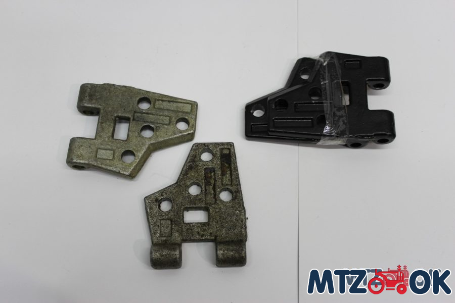 Петля двери МТЗ верхняя (пр-во МТЗ) А37.03.022В Петля двери МТЗ верхняя (пр-во МТЗ) А37.03.022В