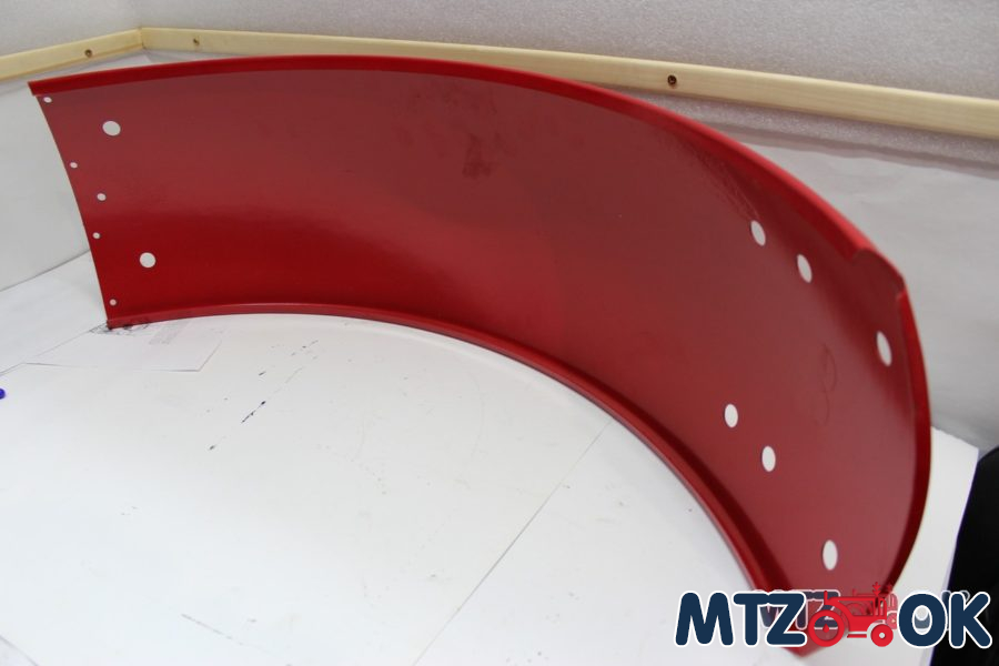 Крыло переднее металлическое красное МТЗ 82 голое 300х1040 (пр-во МТЗ) 80-8403041 Крыло переднее металлическое красное МТЗ 82 голое 300х1040 (пр-во МТЗ) 80-8403041