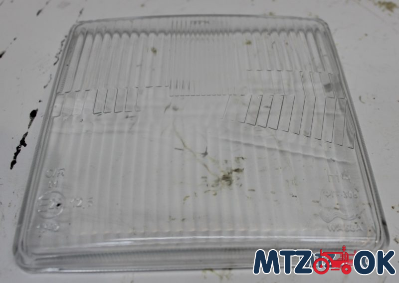 Стекло фары квадратной МТЗ ФГ-308 (пр-во Руслан-Комплект)ФГ-308.03.00.04 Стекло фары квадратной МТЗ ФГ-308 (пр-во Руслан-Комплект)ФГ-308.03.00.04