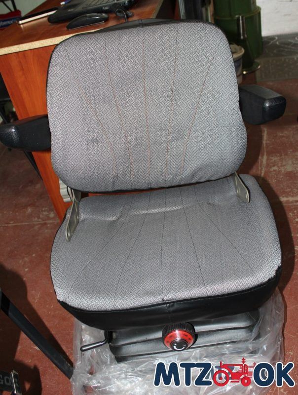 Сиденье МТЗ УК с подлокотниками (пр-во ДК) 80В-6800000-01 ДК Сиденье МТЗ УК с подлокотниками (пр-во ДК) 80В-6800000-01 ДК