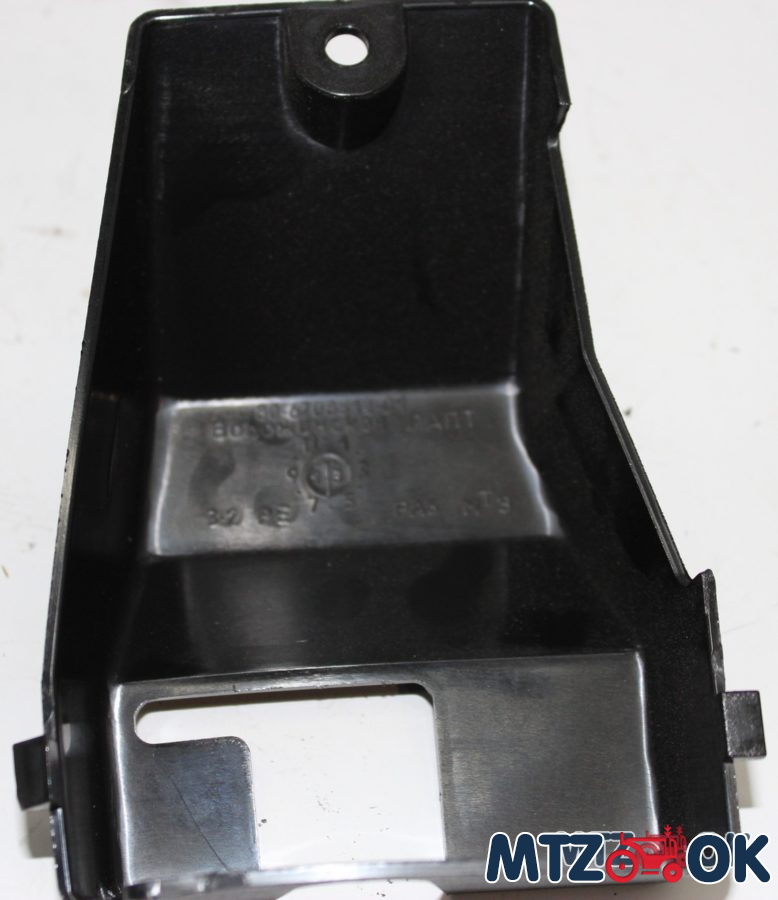 Крышка замка МТЗ УК правая 80-6708812-01 Крышка замка МТЗ УК правая 80-6708812-01