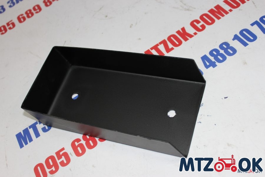 Накладка кабины МТЗ УК с/о металл к-т 2шт. Накладка кабины МТЗ УК с/о металл к-т 2шт.