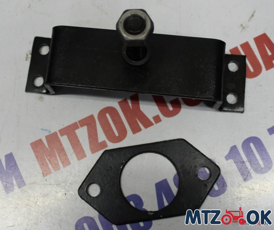 Опора радиатора нижняя МТЗ с пластиной 70У.13.01.180 Опора радиатора нижняя МТЗ с пластиной 70У.13.01.180