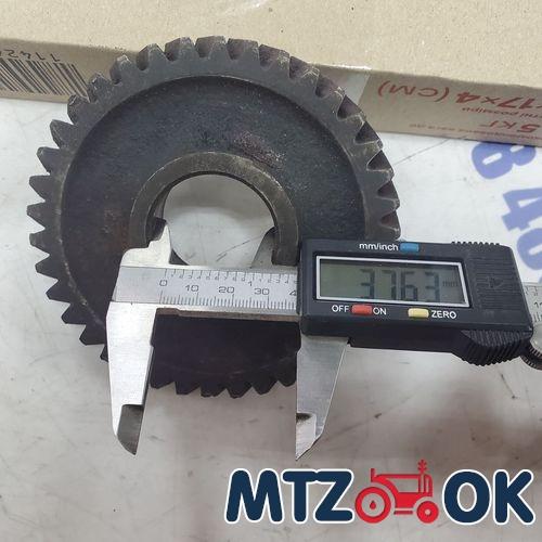 Накладка обшивки кабины задняя часть н/о 80-6700205 Накладка обшивки кабины задняя часть н/о 80-6700205