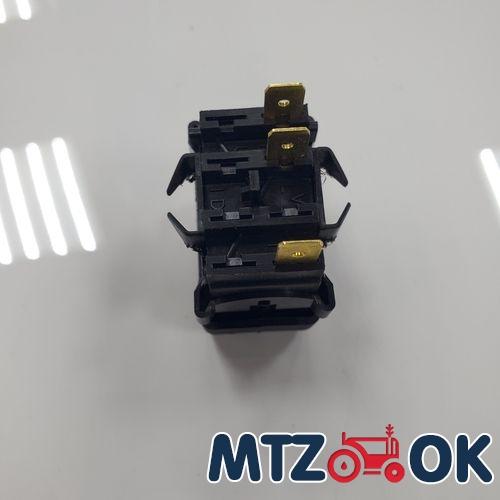 Накладка обшивки кабины задняя часть н/о 80-6700205 Накладка обшивки кабины задняя часть н/о 80-6700205