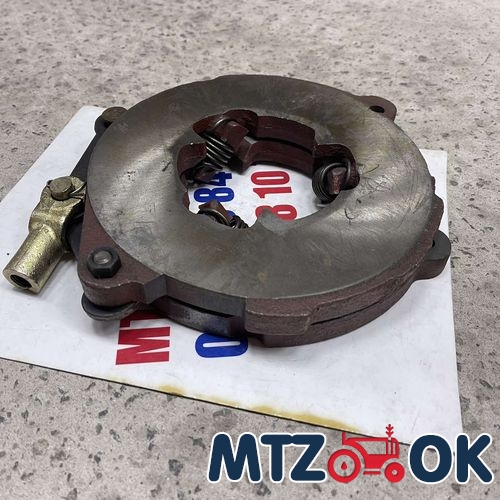 Накладка обшивки кабины задняя часть н/о 80-6700205 Накладка обшивки кабины задняя часть н/о 80-6700205