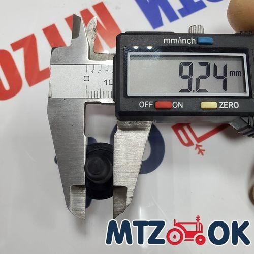 Накладка обшивки кабины задняя часть н/о 80-6700205 Накладка обшивки кабины задняя часть н/о 80-6700205