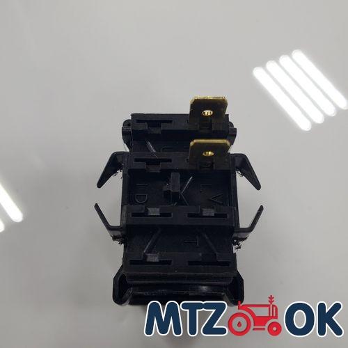 Накладка обшивки кабины задняя часть н/о 80-6700205 Накладка обшивки кабины задняя часть н/о 80-6700205