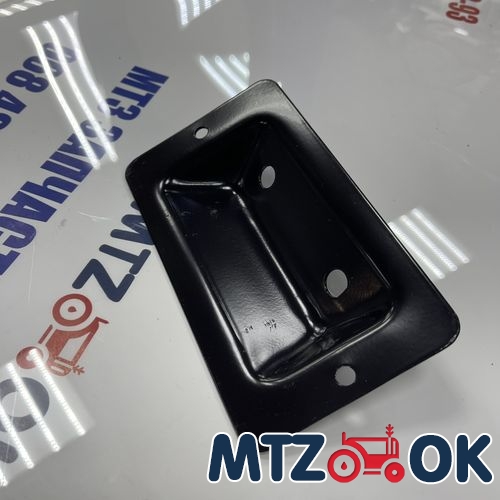 Накладка обшивки кабины задняя часть н/о 80-6700205 Накладка обшивки кабины задняя часть н/о 80-6700205