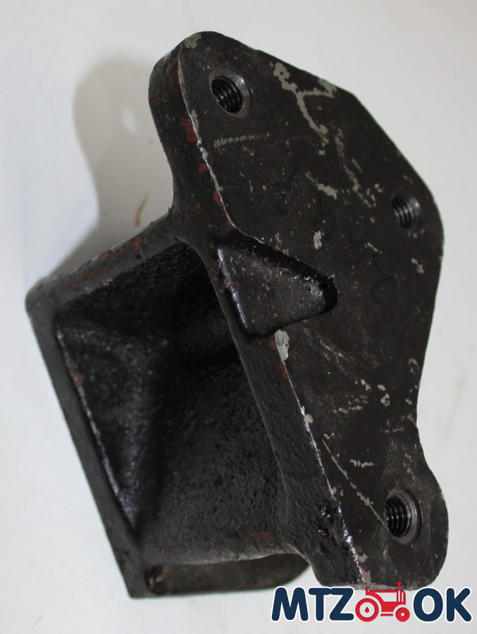 Кронштейн кабины задний верхний (правый) МТЗ 80-6700037-Б-01 Кронштейн кабины задний верхний (правый) МТЗ 80-6700037-Б-01
