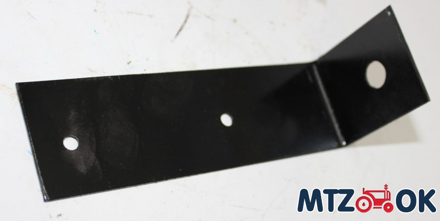 Кронштейн заднего отражателя (катафота) Ф50-3731011 Кронштейн заднего отражателя (катафота) Ф50-3731011