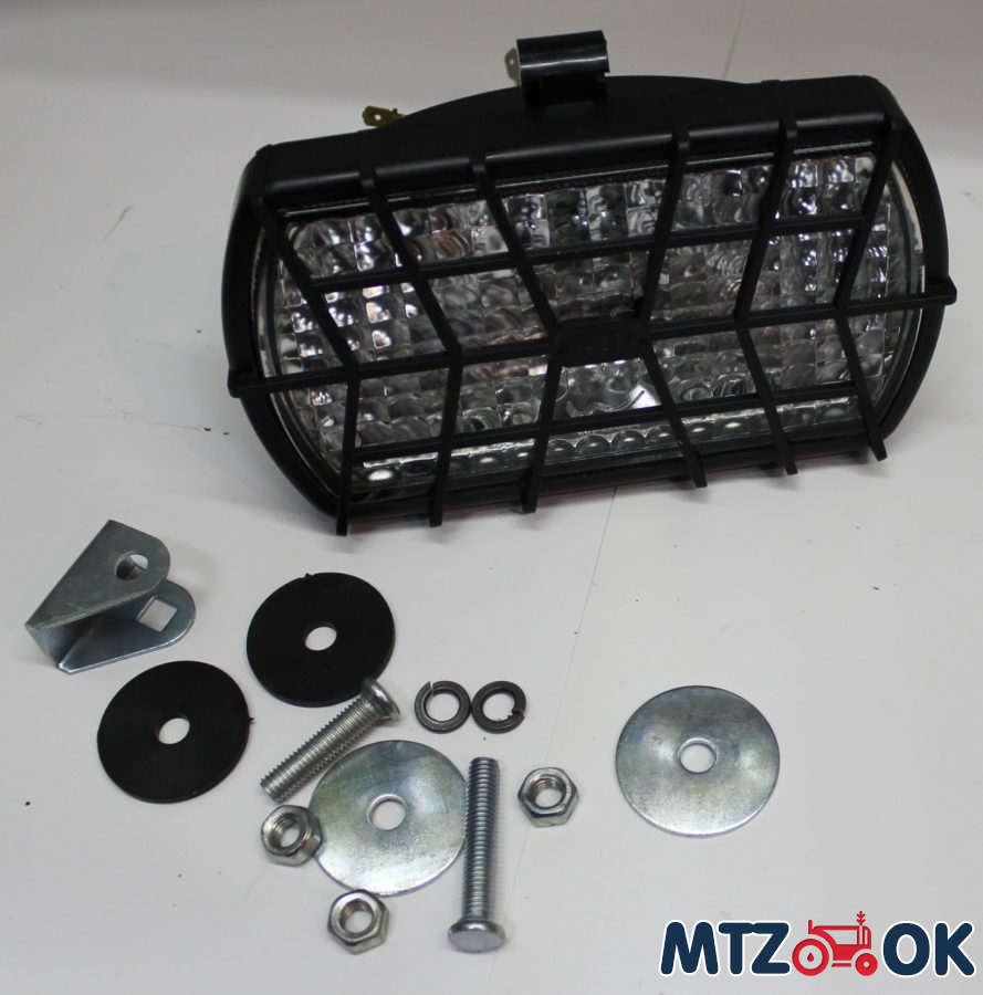 Фара с решеткой (ФР-110-01) Фара с решеткой (ФР-110-01)