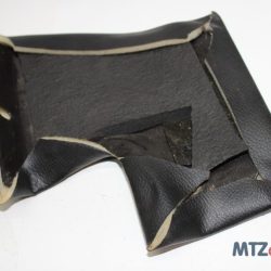Панель под щиток приборов нижняя правая боковая МТЗ 80-6700330