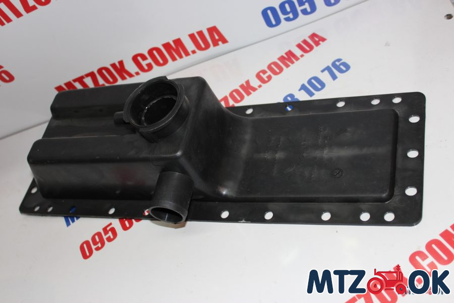 Бак радиатора МТЗ 80,82, Т 70 верхний (пластик) (пр-во Украина) 70П-1301055 Бак радиатора МТЗ 80,82, Т 70 верхний (пластик) (пр-во Украина) 70П-1301055