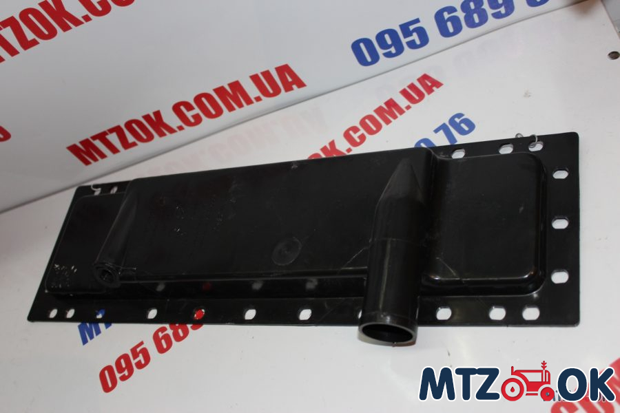 Бак радиатора МТЗ 80.82. Т 70 нижний (пластик) (пр-во Украина) 70У-1301075-П-02 Бак радиатора МТЗ 80.82. Т 70 нижний (пластик) (пр-во Украина) 70У-1301075-П-02