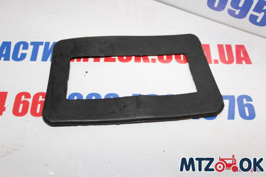 Уплотнитель фонаря МТЗ МК переднего (оригинал) 45-3716005 Уплотнитель фонаря МТЗ МК переднего (оригинал) 45-3716005