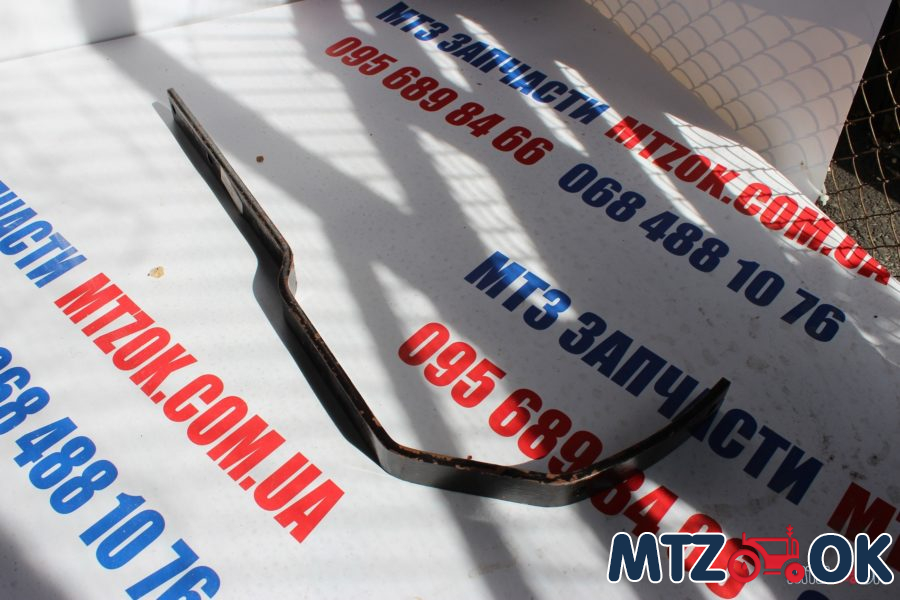 Кронштейн крыла переднего МТЗ правый верхний (пр-во МТЗ) 82-8403016 Кронштейн крыла переднего МТЗ правый верхний (пр-во МТЗ) 82-8403016