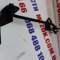 Упор радиатора н/о к-т (растяжка 90-1302003/кронштейн 1520-1302072) Упор радиатора н/о к-т (растяжка 90-1302003/кронштейн 1520-1302072)