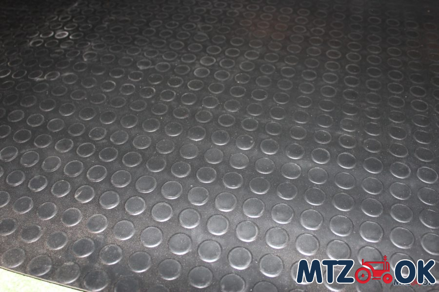 Автодорожка коврик кабины 1м*1,3м "копейка" Автодорожка коврик кабины 1м*1,3м "копейка"