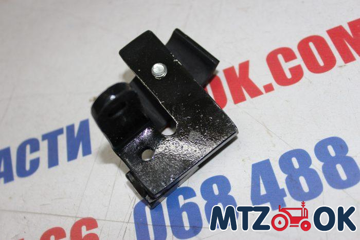 Прижим трубки маслопровода 70-4607270-А Прижим трубки маслопровода 70-4607270-А