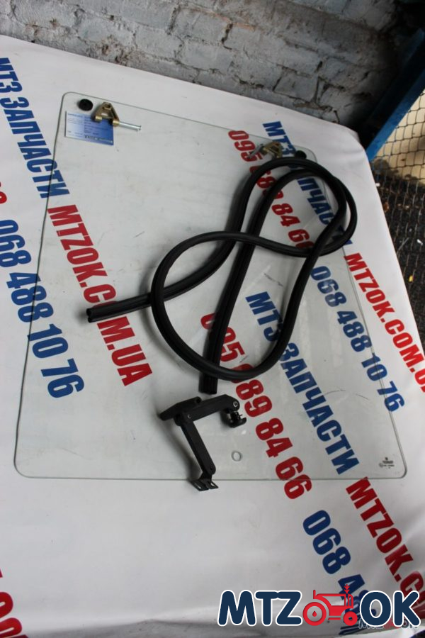 Установочный комплект безрамочного стекла МТЗ УК (на одно окно) Установочный комплект безрамочного стекла МТЗ УК (на одно окно)