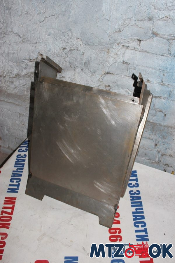 Обшивка торпеды МТЗ МК под стартер голый металл 70-8402240/70-М02080-А/70-8402120/70-8402090/70Л-8402090 Обшивка торпеды МТЗ МК под стартер голый металл 70-8402240/70-М02080-А/70-8402120/70-8402090/70Л-8402090