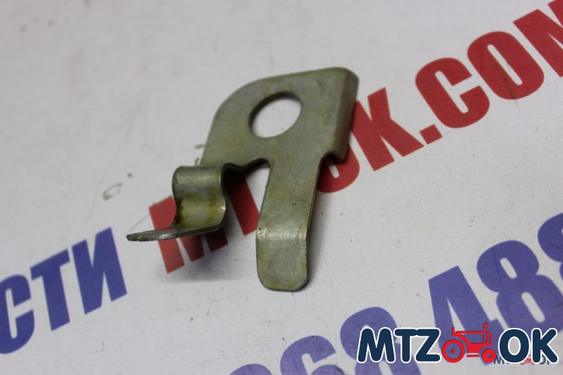 Захват капота левый 80-8401004-01 (пр-во МТЗ) Захват капота левый 80-8401004-01 (пр-во МТЗ)