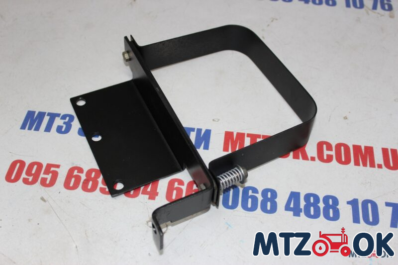 Кронштейн бачка расширительного с хомутом МТЗ (кронштейн 922-1311001)(хомут 80-1311002) Кронштейн бачка расширительного с хомутом МТЗ (кронштейн 922-1311001)(хомут 80-1311002)
