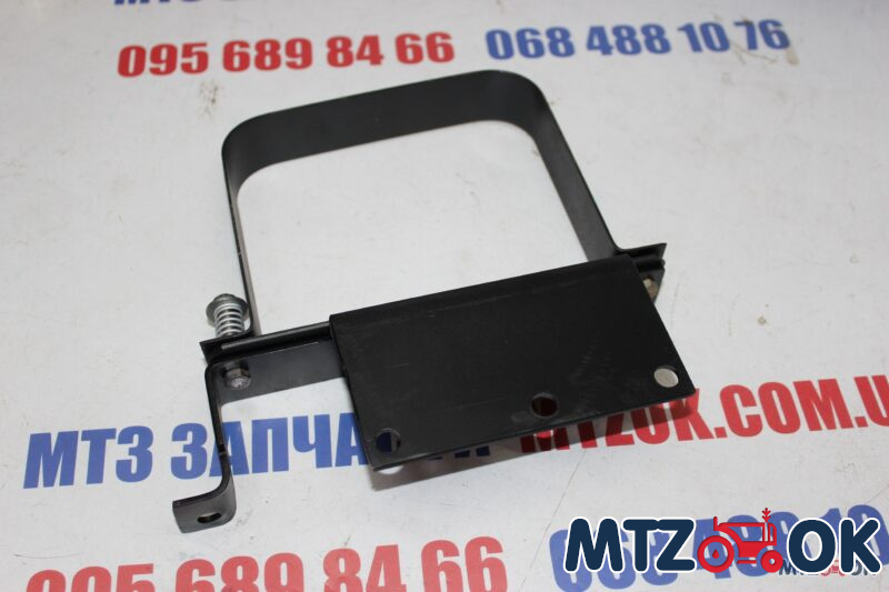 Кронштейн бачка расширительного с хомутом МТЗ (кронштейн 922-1311001)(хомут 80-1311002) Кронштейн бачка расширительного с хомутом МТЗ (кронштейн 922-1311001)(хомут 80-1311002)