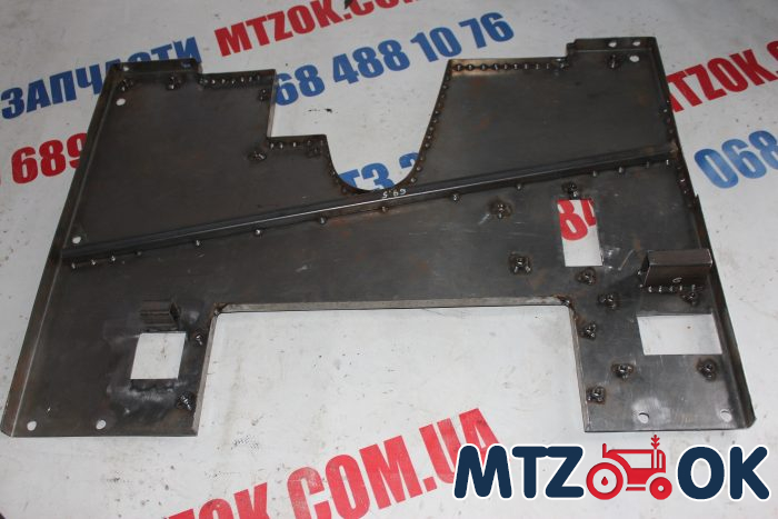 Пол кабины МТЗ МК центральная часть 70-6702140 Пол кабины МТЗ МК центральная часть 70-6702140