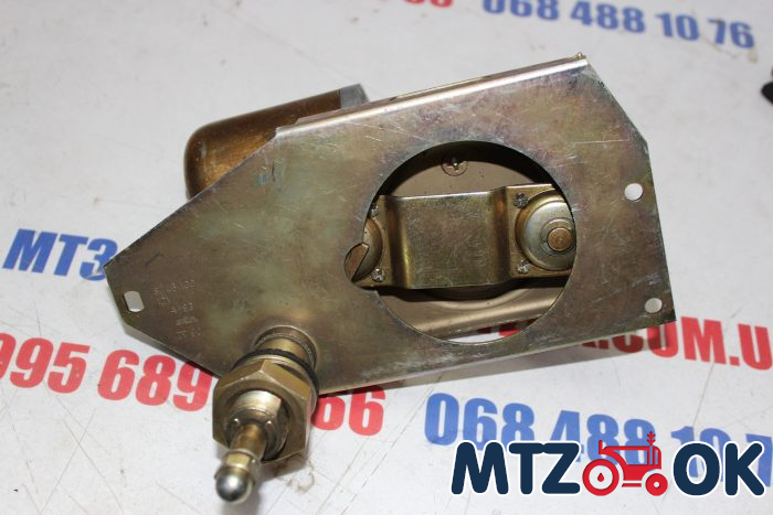 Моторедуктор стеклоочист. универс.кабины (192.090.010) (пр-во Беларусь) Моторедуктор стеклоочист. универс.кабины (192.090.010) (пр-во Беларусь)