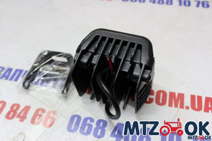Фара LED 60Вт 12 диодов (100х76х73мм) АТР2152 Фара LED 60Вт 12 диодов (100х76х73мм) АТР2152