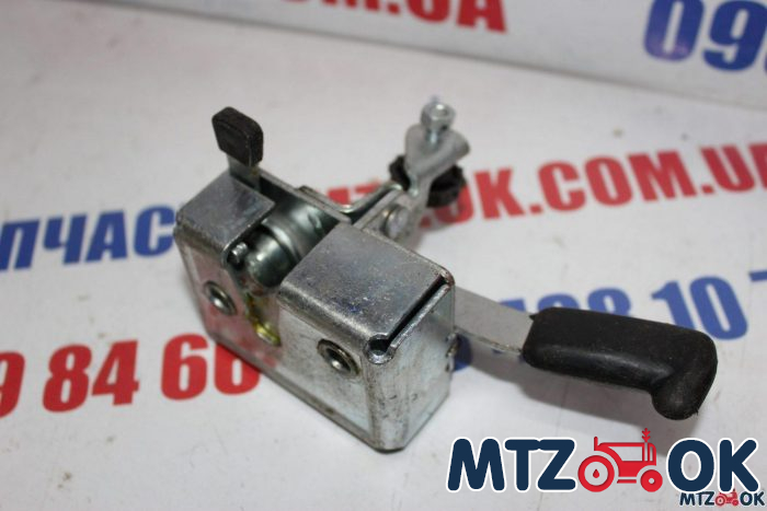 Замок двери МТЗ УК левый (пр-во МТЗ) 80-6105050 Замок двери МТЗ УК левый (пр-во МТЗ) 80-6105050