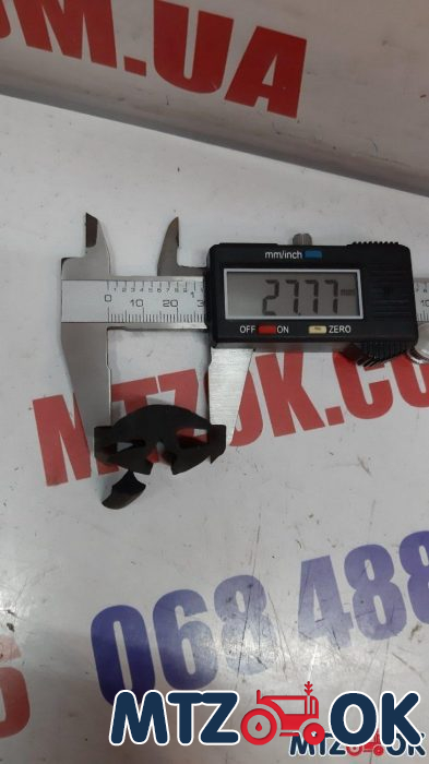 Уплотнитель стекла ХТЗ (пр-во Украина) Уплотнитель стекла ХТЗ (пр-во Украина)