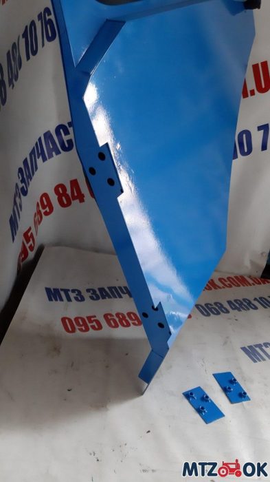 Дверь МТЗ МК левая 70-6708040 (в сборе) Дверь МТЗ МК левая 70-6708040 (в сборе)