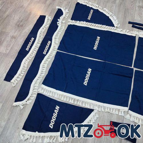 Шторы в кабину Дусан к-т (ткань) Шторы в кабину Дусан к-т (ткань)