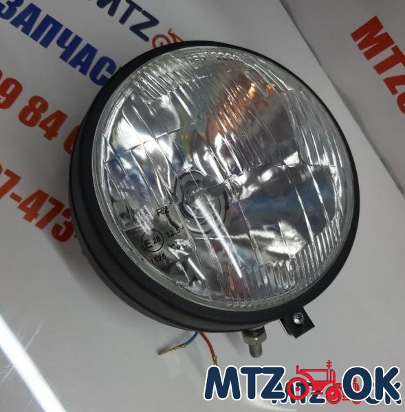Фара Т-150 передняя с ламп. в метал. корпусе 12В (пр-во Украина) ФГ-307 Фара Т-150 передняя с ламп. в метал. корпусе 12В (пр-во Украина) ФГ-307