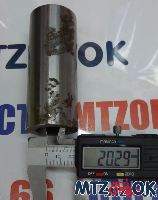 Палец поршневой Д 65, Д 240 Д 245 (d=38 мм вес 560гр) (пр-во КМЗ ) 50-1004042-А1 Палец поршневой Д 65, Д 240 Д 245 (d=38 мм вес 560гр) (пр-во КМЗ ) 50-1004042-А1