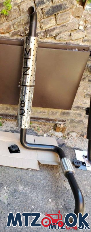 Глушитель МТЗ 80, 82 труба в трубе (с грилем), толщина 3мм Глушитель МТЗ 80, 82 труба в трубе (с грилем), толщина 3мм