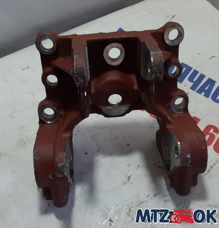 Кронштейн вала повор. (пр-во САЗ) 70-4605016-Б Кронштейн вала повор. (пр-во САЗ) 70-4605016-Б